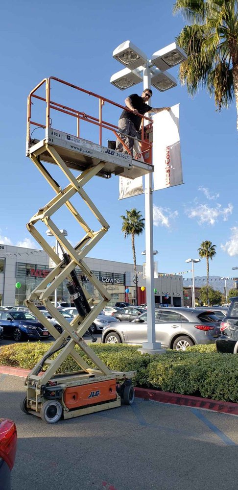 12ft Scissor Lift