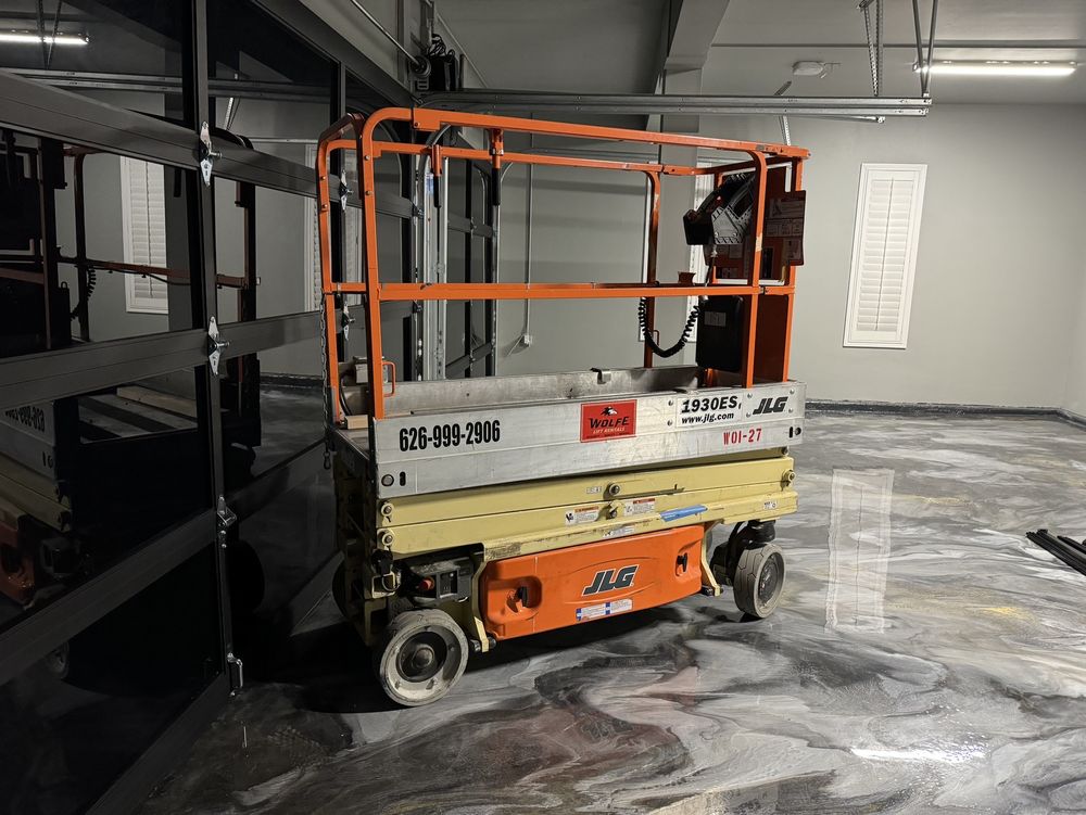 19ft Scissor Lift